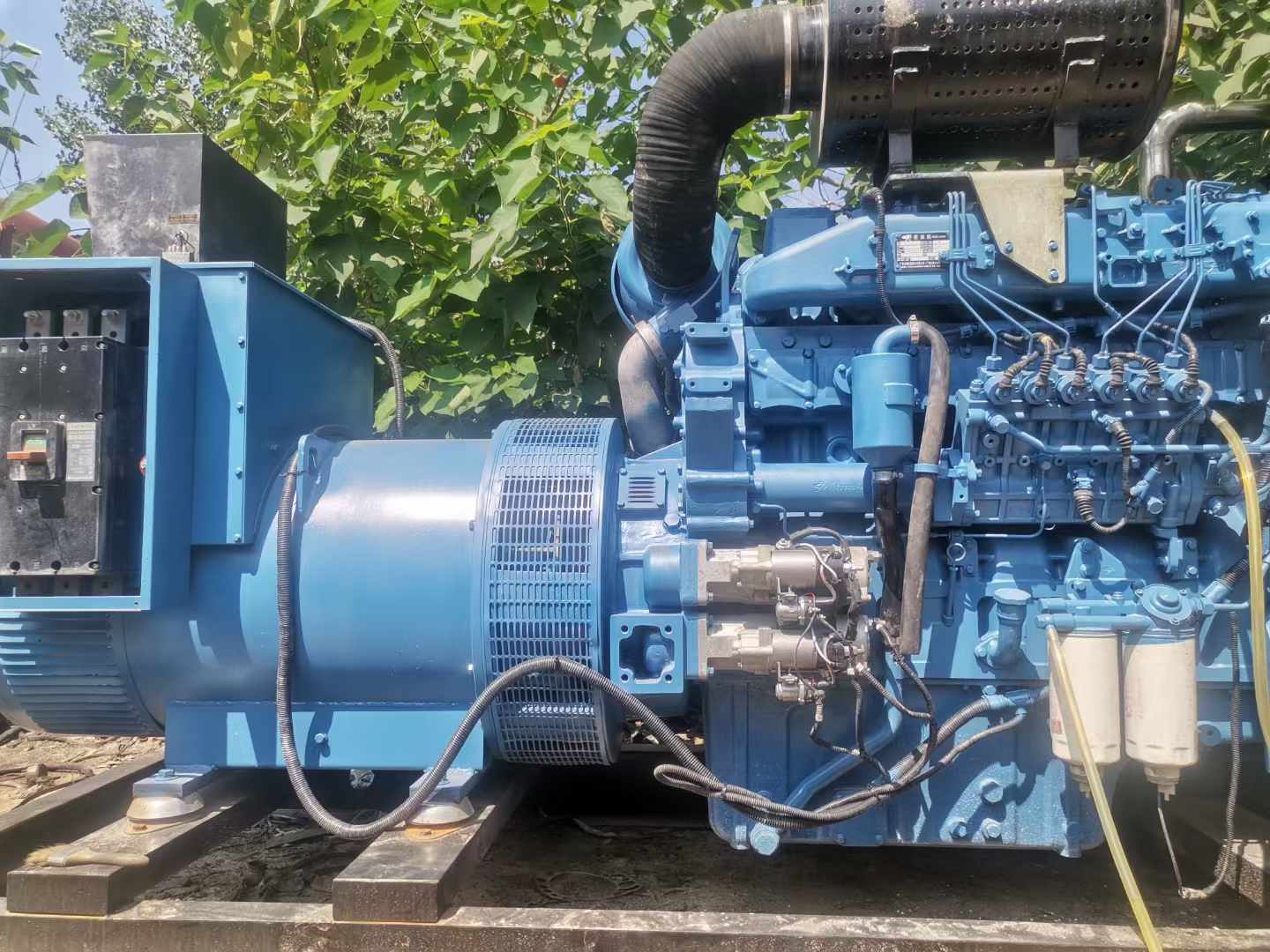 鼎城详细说明降低 800kW 柴油发电机输出电流波动的方法