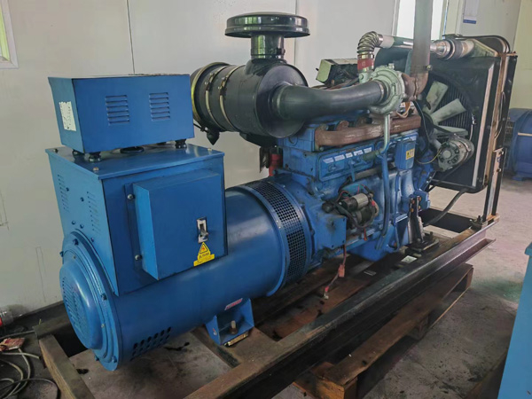 鼎城100kW柴油发电机组使用多级机油有哪些优缺点？